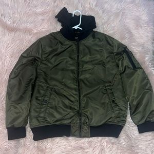 ❌❌SOLD❌❌Guess Army Green Bomber jacket